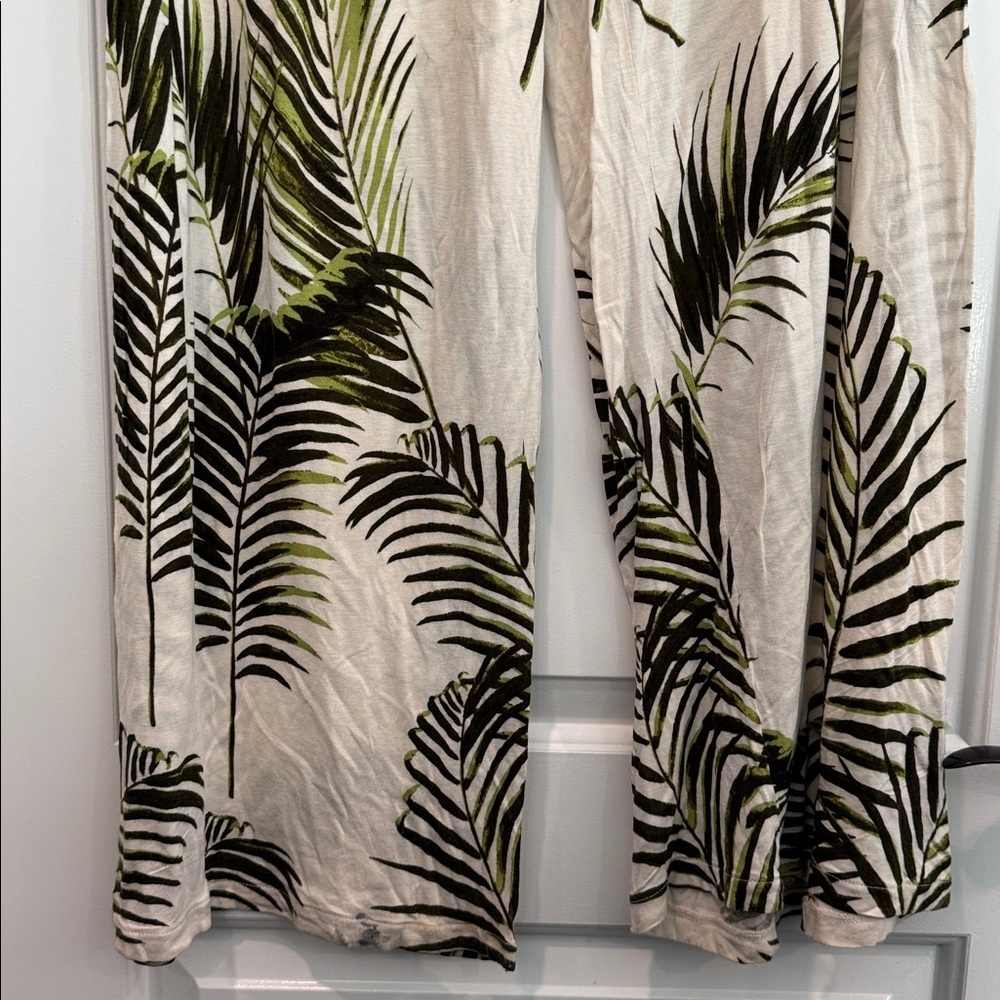 🟠 H&M Off White & Green Palm Print Wide Leg Jersey Trousers Size Medium - Picture 9 of 11